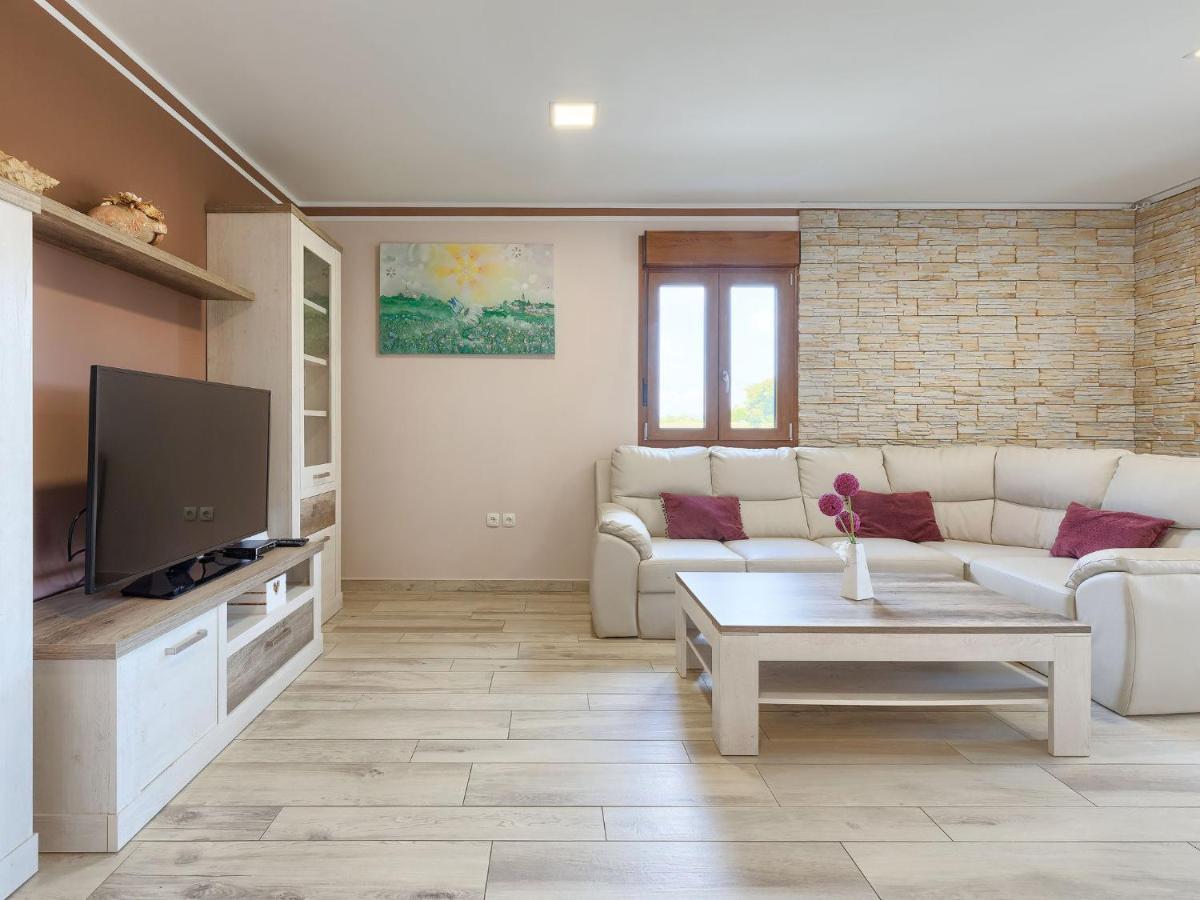 Holiday Home Villa Aniva By Interhome Žminj Екстериор снимка